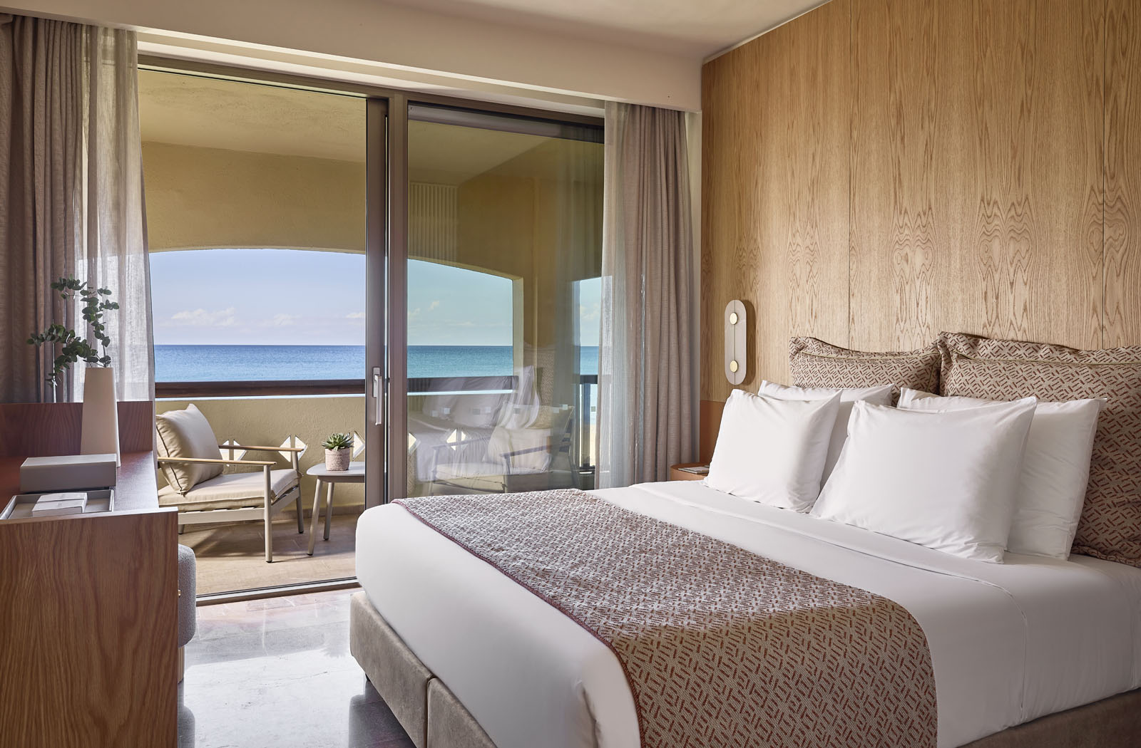 4_rithymna_beach_classic_premium_room_seaview_1