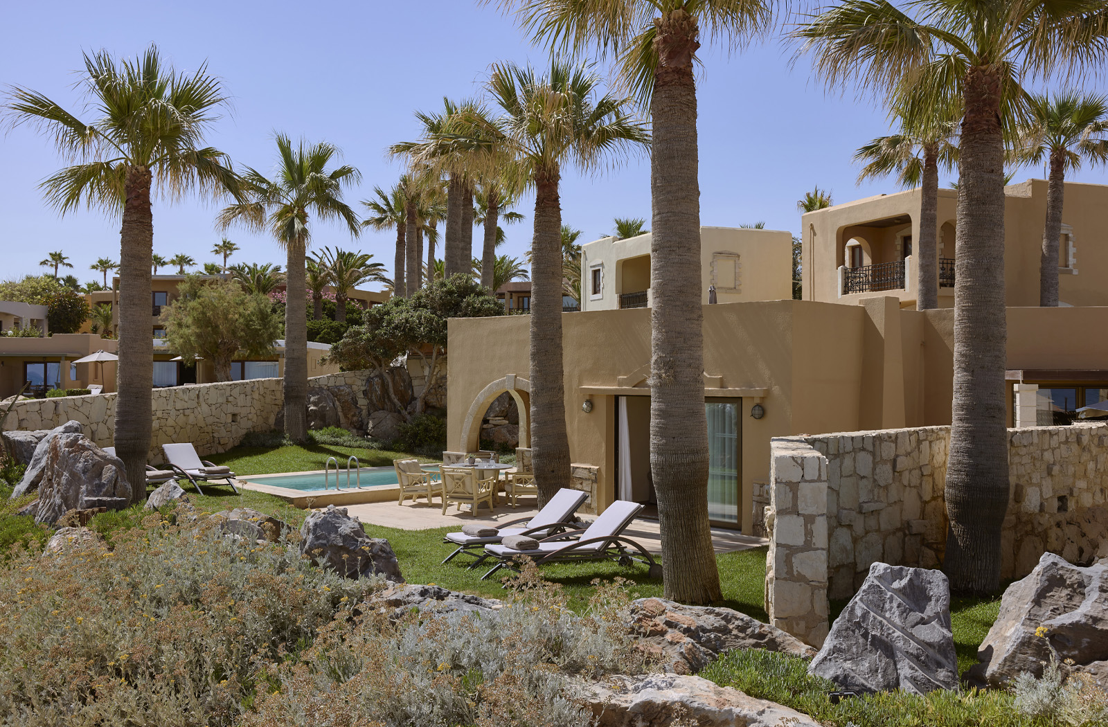 Mythica_Two_-Bedroom_-Beachfront_Villa_-with_Private_Pool_1600x1050_listing